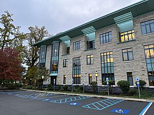 Wright Library at Princeton Theological Seminary side view