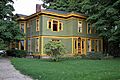 319 W Main St