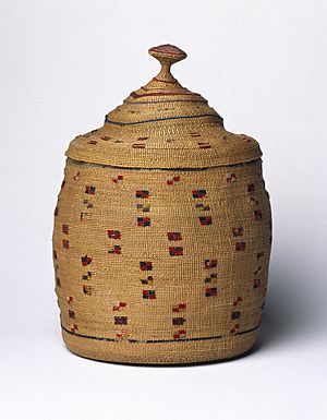Basket and Lid, early 20th century, 36.498a-b