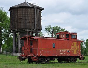 Historic Beaumont water tower and Santa Fe caboose (2015)