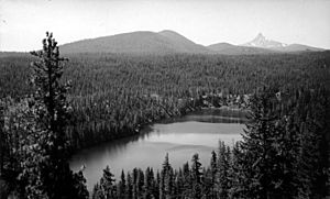 Blue Lake in the central Oregon Cascades (3226136915)