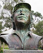 Bust of Ian Chappell.jpg