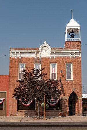 City Hall, Union - DPLA - 067e296a7fce414be21260feac6430ed