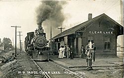Clearlake WA Northern Pacific Depot 1910.jpg