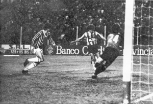 Copa Libertadores 1983 - Estudiantes 3 x 3 Grêmio Photo 1