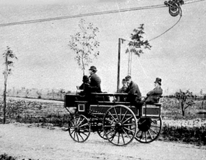 First Trolleybuss of Siemens in Berlin 1882