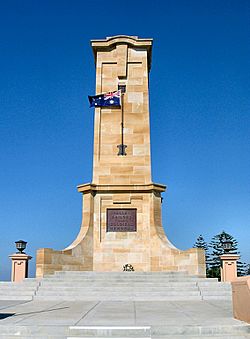 Fremantle War Memorial (front).jpg