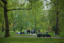 Green Park, London - April 2007.jpg