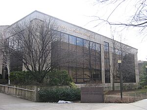 Hofstra Law-Deane Law Library