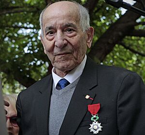 Inauguración del Jardín de los Combatientes de la Nueve en Madrid 14