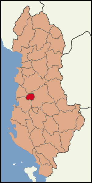 Map showing Peqin District within Albania