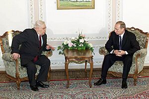 Vladimir Putin in Azerbaijan 9-10 January 2001-11.jpg