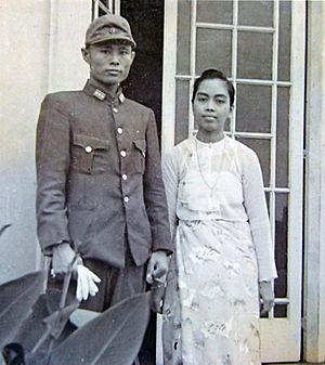 Aung San and Daw Khin Kyi, 1942