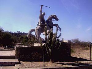 Monument of Chacho Peñaloza, at the north entrance of Olta