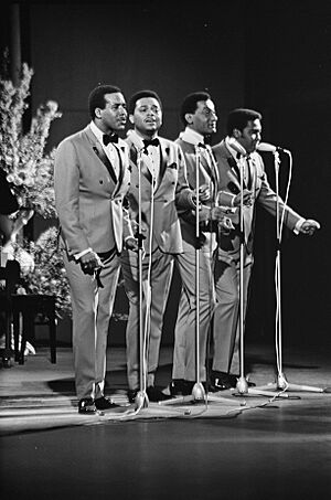 Grand Gala du Disque . The Four Tops, Bestanddeelnr 921-1504.jpg