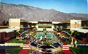 Hotel La Fonda, Palm Springs, California postcard (1950s)