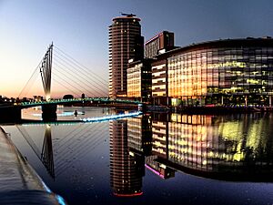 Media City Footbridge and BBC Offices (geograph 2685261)