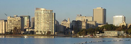 Oakland California skyline