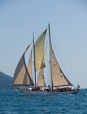 Orianda sailing in Naples
