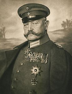 Paul von Hindenburg (1914) von Nicola Perscheid (cropped)