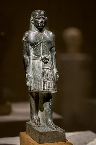 Portrait statuette of Taitai