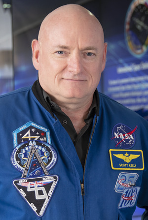 Scott Kelly, Johnson Space Center portrait, 2019 (cropped) 2.tif