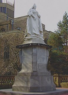 Statue of Queen Victoria in Blackburn