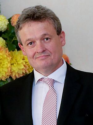 Tony O’Connor, Oct 2015 (cropped).jpg