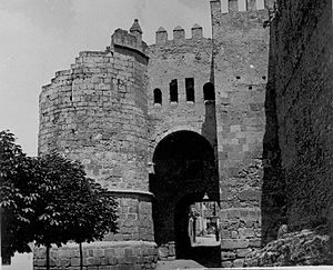 Fundación Joaquín Díaz - Puerta de San Andrés - Segovia