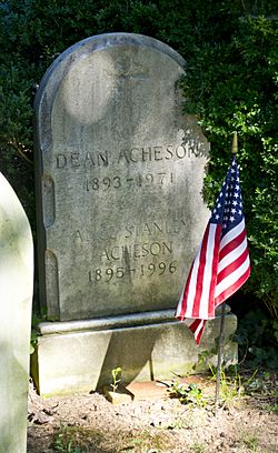 Grave of Dean Acheson - Oak Hill Cemetery - 2013-09-04