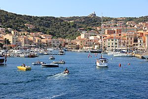 La Maddalena - Il porto (02).JPG