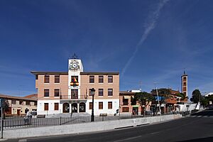 Las Ventas de Retamosa, plaza de la Constitución
