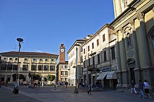 Piazza Gramsci in Novara.