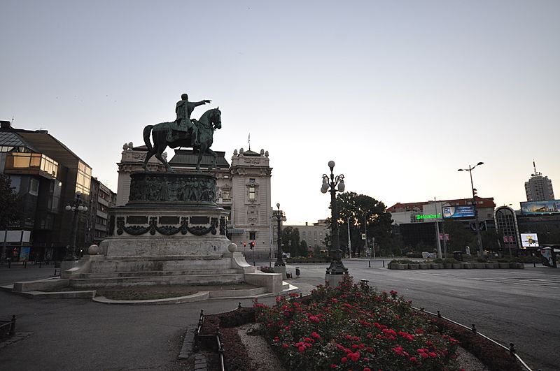 Republic Square and National Theatre behind (13809268703)