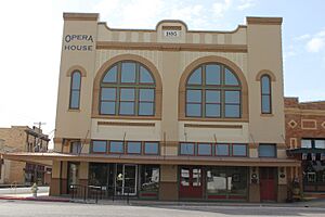 Shiner-tx2016-7(opera-house)