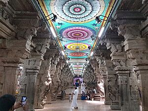 Thousand-Pillared Hall, 16th century, Meenakshi Temple at Madurai (3) (36817476384)