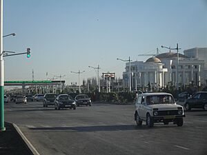 Центр Туркменабада