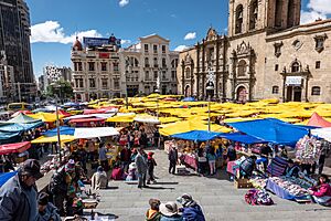 04-Feria de las Alasitas (La Paz)-1