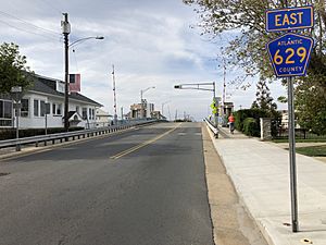 2018-10-04 15 35 47 View east along Atlantic County Route 629 (Dorset Avenue) at Winchester Avenue in Ventnor City, Atlantic County, New Jersey