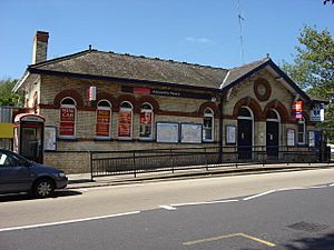 Alexandra Palace railway station - geograph.org.uk - 1279412