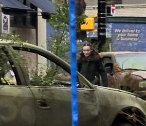 Bella Ramsey filming The Last of Us, August 2024 (1)