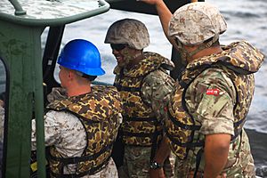 Bermuda Regiment and USMC engineers at Camp Lejeune 7 May 2013