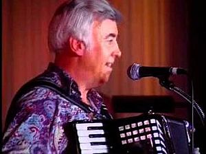 Dermot O'Brien accordionist.jpg