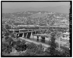 FIGUEROA STREET AND LOS ANGELES RIVER VIADUCTS AND INTERSTATE 1-5 INTERCHANGE. LOOKING 356°N. - Arroyo Seco Parkway, Figueroa Street Viaduct, Spanning Los Angeles River, HAER CAL,19-LOSAN,83J-1.tif