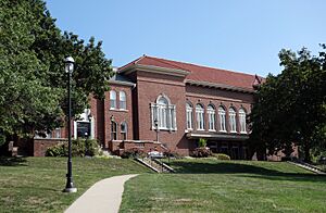 Hoyt Sherman Place - Des Moines, Iowa