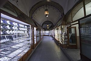 Jewelry shops in Taşhan 03