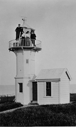 Light house at Jack's Point, Timaru, NZ (approx. 1904).jpg