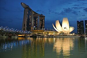Marina Bay Sands at twilight (6810544192)