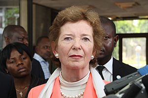 Mary Robinson visits to DR Congo (8696029048)