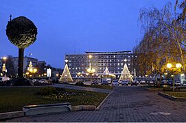 Night-view-on-city-hall1